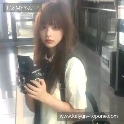经律富